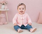 Cardigan tricoté pour bébé fille avec pompons - Grossiste et Fournisseur