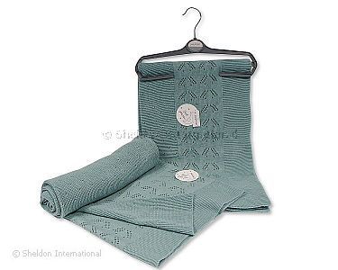 Châle tricoté pour bébé sur cintre avec motif pointelle - Grossiste et Fournisseur